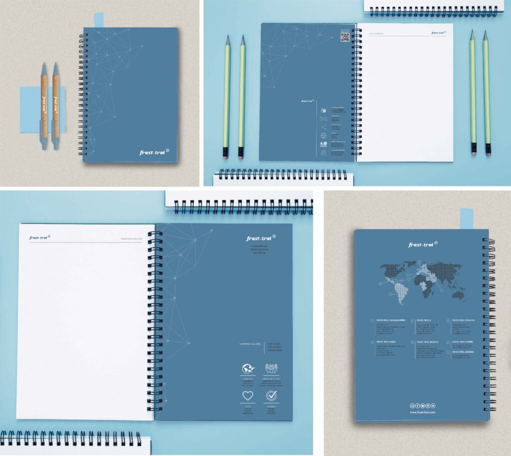 Mockup libreta y bolis